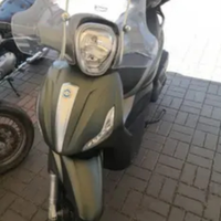 Beverly 350