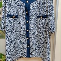 Casacca donna blu a fiori bianchi