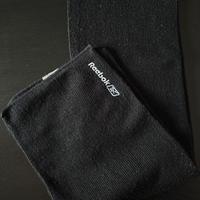 Reebok sciarpa uomo sportivo versatile nero