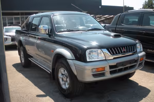 Mitsubishi L200 2.5 TDI 4WD Double GLS