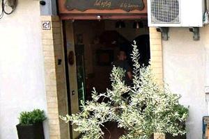 Attività di Polleria incluso Immobile 42 mq