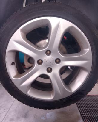4 Cerchi e Gomme Peugeot R18 235/45/18