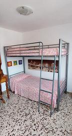 letto a castello con materassi 