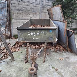 Rimorchio per camion militare