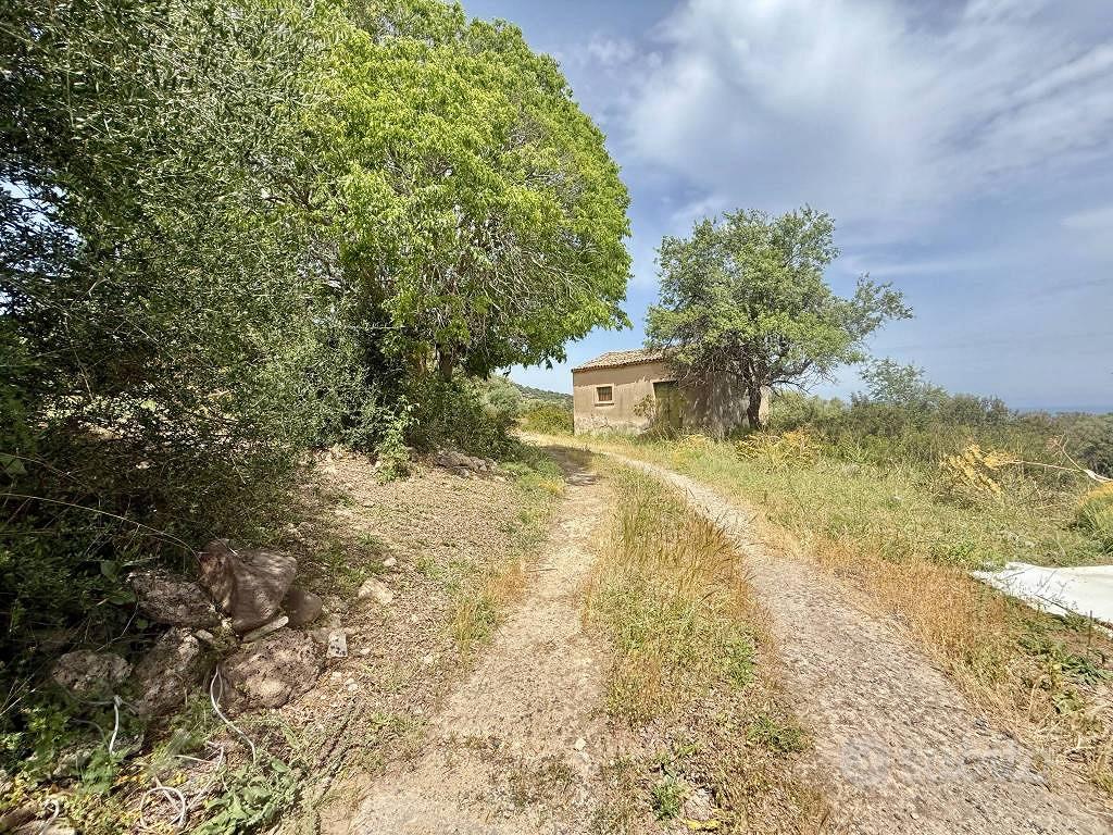 Terreno di 164975 m² a Augusta - Vista 3