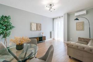 Appartamento di 100 m² con 3 locali a Cinisello Ba