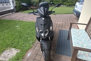 Motorino Malaguti Phantom F12R