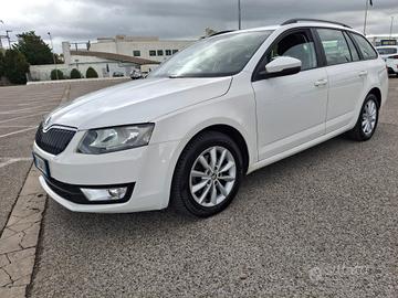 Skoda Octavia 1.6 TDI CR 105 CV. Wagon Elegance