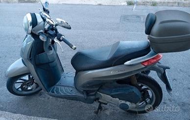 piaggio Carnaby 300 ie