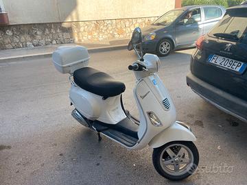 Vespa 125 LX