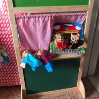 Teatrino con marionette