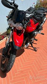 Moto Guzzi V85TT