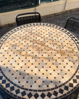 Tavolo in ferro con misaico