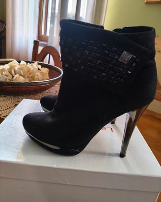 stivaletti con tacco laura Biagiotti 