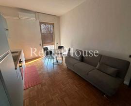 2Locali a Monza con balcone giardino e posto auto