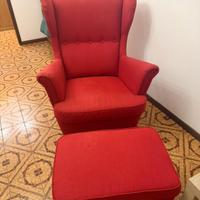 Poltrona con poggiapiedi Ikea