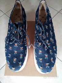 Scarpe sportive con plateau