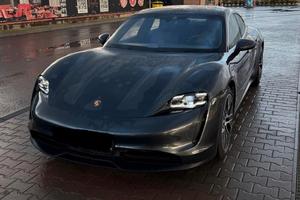 Porsche Taycan 4S