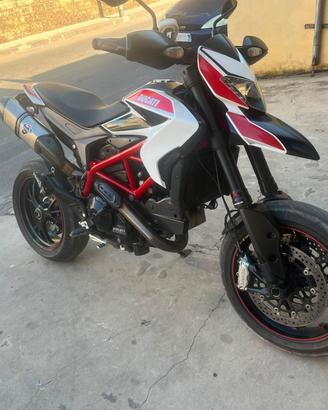 DUCATI HYPERMOTARD 821 SP 2013 PERMUTA FINANZIAMEN