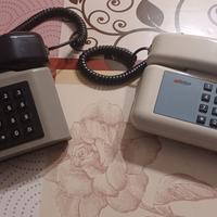 Coppia di Telefoni vintage a tastiera