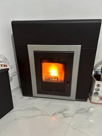 Stufa a pellet mini Dafne Eta Kamini