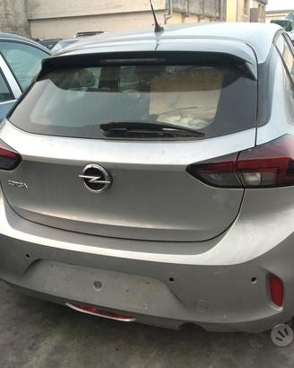 Opel corsa F 2020 demolito per ricambi