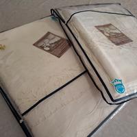 Set tovaglia e copriletto 