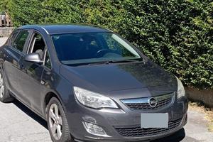 Opel Astra 1700 CDTI 