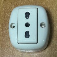 Presa esterna vintage Bticino