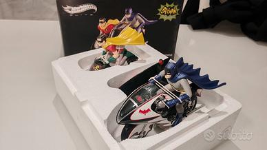 Hotwheels elite 1/12 Batcycle 1966 