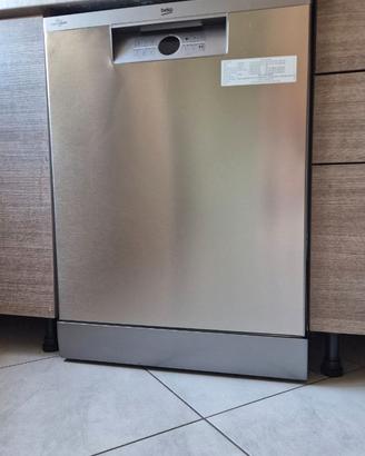 Lavastoviglie Beko Inox 14 Coperti Come Nuova