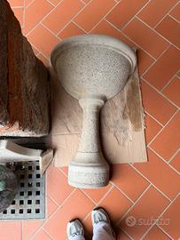 Fontanella da esterno in cemento effetto pietra