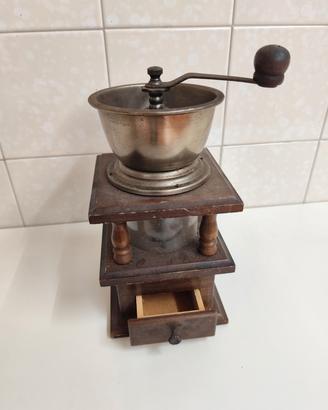 Macinacaffè in legno