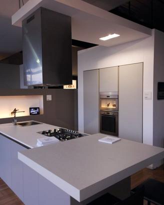 Cucina laccata isola