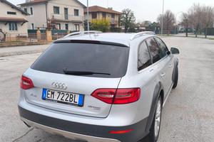 audi a 4 alloard del 2013  200cc. 177cav