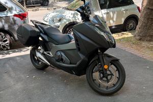 Honda Integra DCT 750