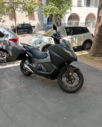 Honda Integra DCT 750