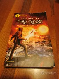 Libro percy jackson e la maledizione del titano