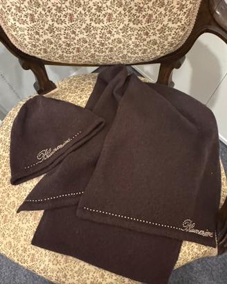 Completo sciarpa, cappello Blumarine