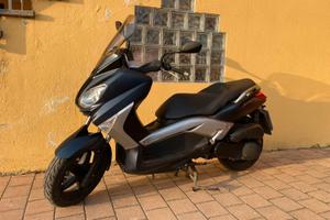 Yamaha Xmax 250