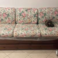 Divano letto in noce massello
