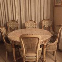 TAVOLO CON 5 SEDIE ABBINATE + 1  SEDIA OMAGGIO €30