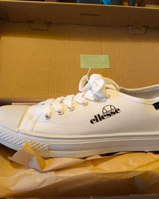 2 paia sneakers scarpe ellesse NUOVE 42