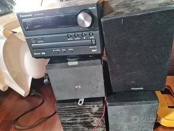 .radio con 4 altoparlanti 