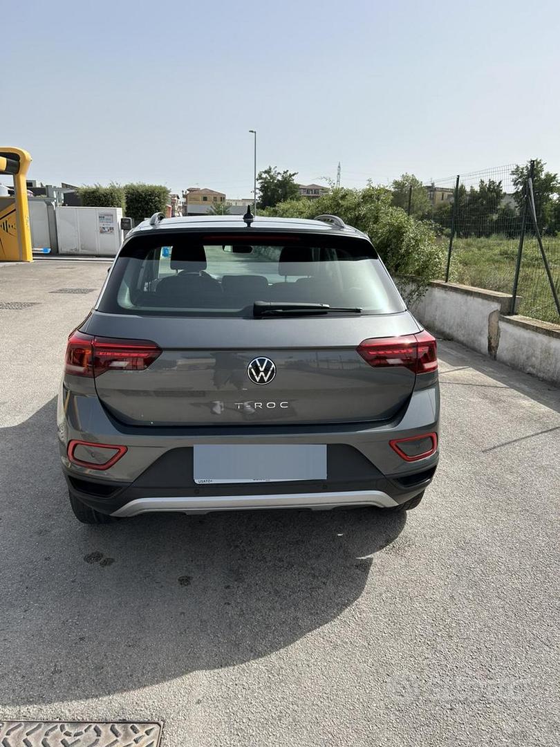 Volkswagen T-Roc 2023 photo 3