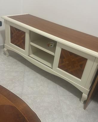 Mobile tv shabby chic
