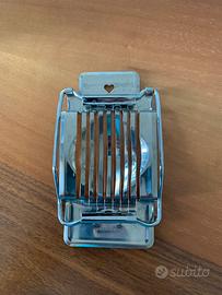 Taglia uovo in acciaio