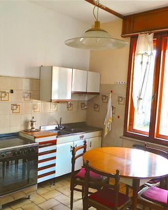Lusevera casa indipendente 13 vani 245 Mq