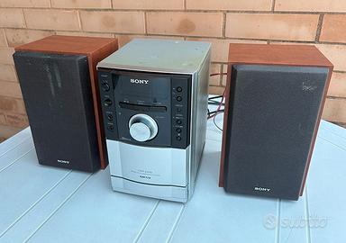 Mini stereo Sony con casse