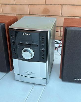 Mini stereo Sony con casse